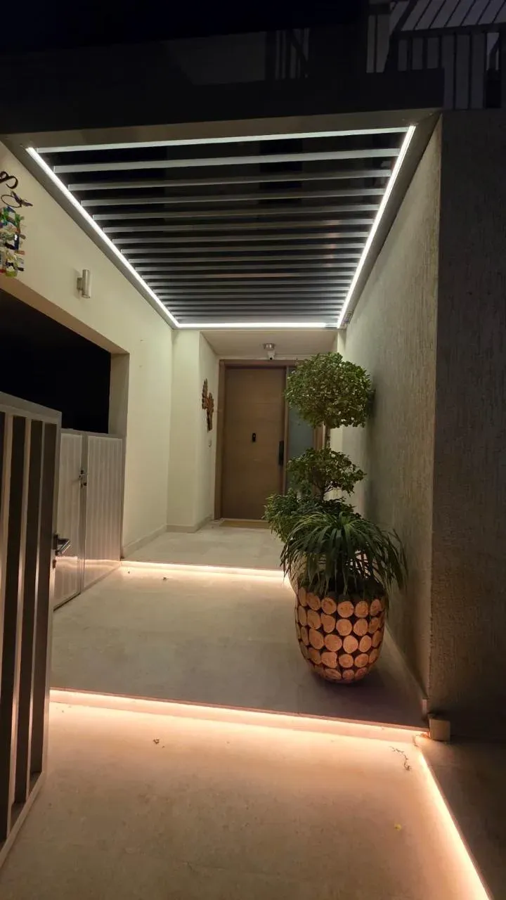 Louvres with integrated LED light