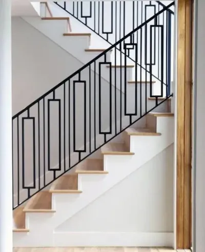 Staircase railing fabricated by Qala Aluminium, Dubai