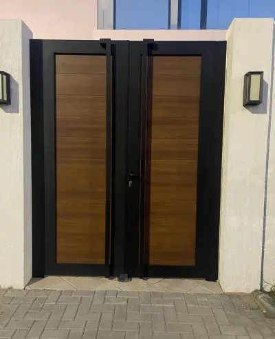 Custom metal gate fabricated by Qala Aluminium, Dubai