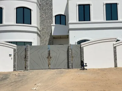 Custom metal gate fabricated by Qala Aluminium, Dubai